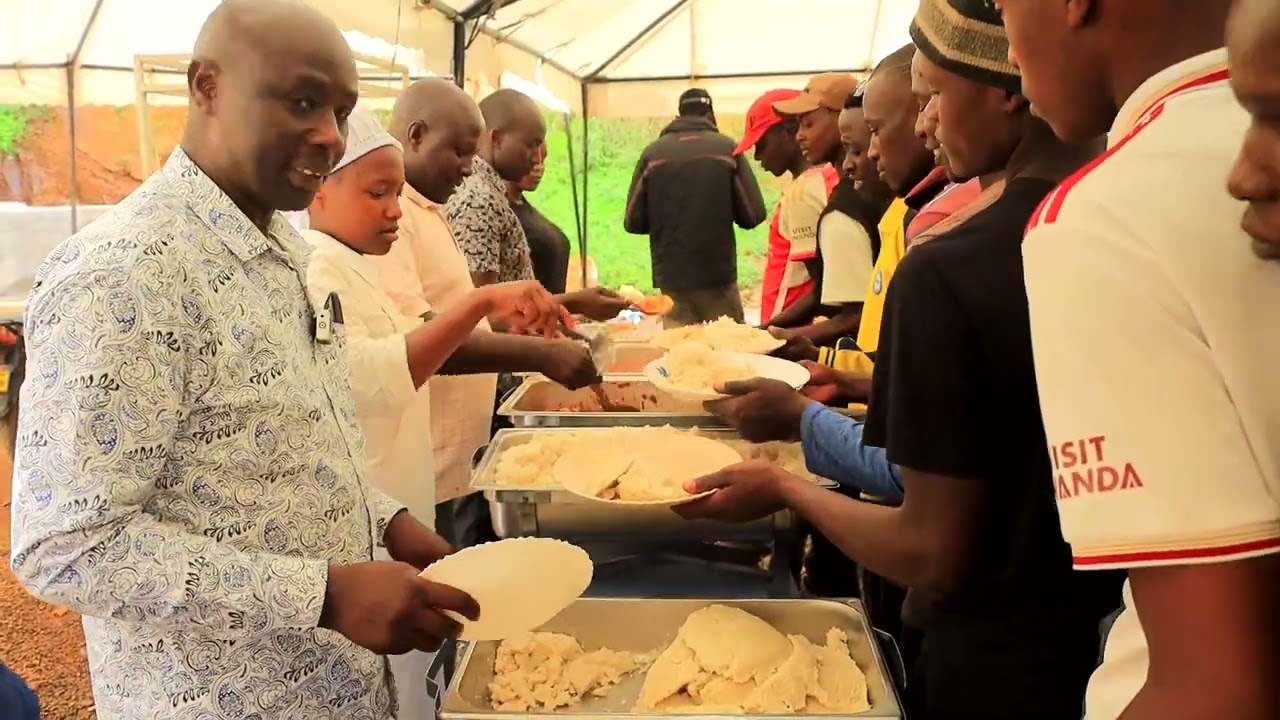 CHRISTMAS FOR STREET CHILDREN AT GOSPEL EMBASSY//PR MORWABE