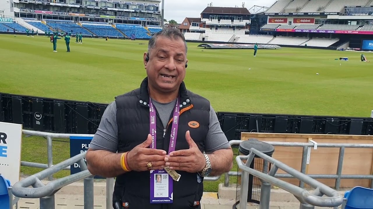 Headingley leads and Pak practice