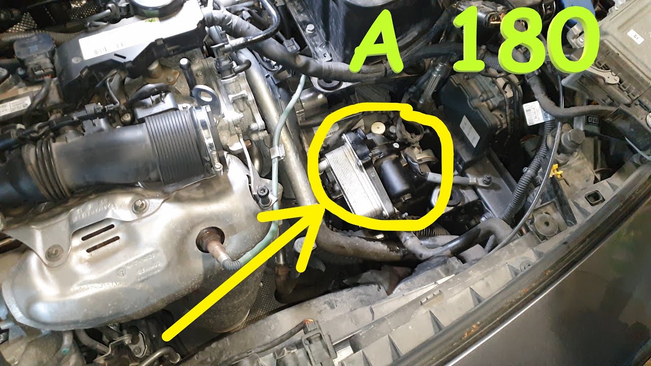 Снятие/замена масляного радиатора автоматической коробки передач Mercedes W176 - Замена фильтра A180