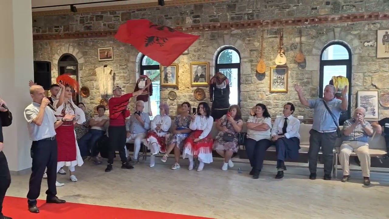 Muzeu Etnografik Postribe..Kenge per Ismail Dulin performon Ansambli Postriba .S.Ç.&XH.J.