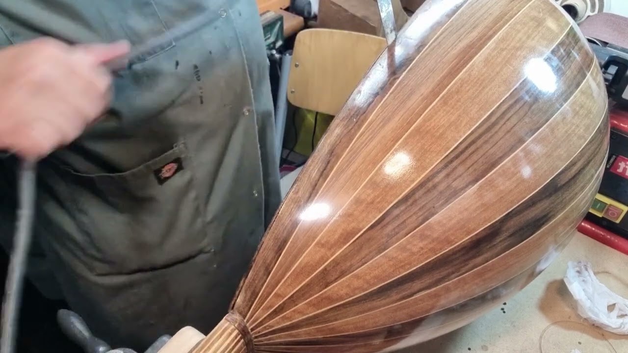فك وجه الة العود ،،،  احد الطرق، يجب التآني وعدم السرعة في العمل
