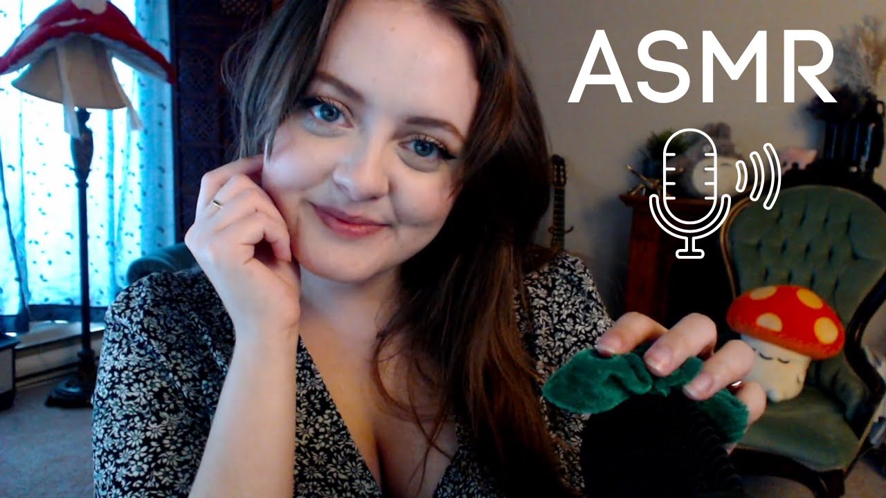 ASMR Softly Humming You To Sleep (Mic Scratches)