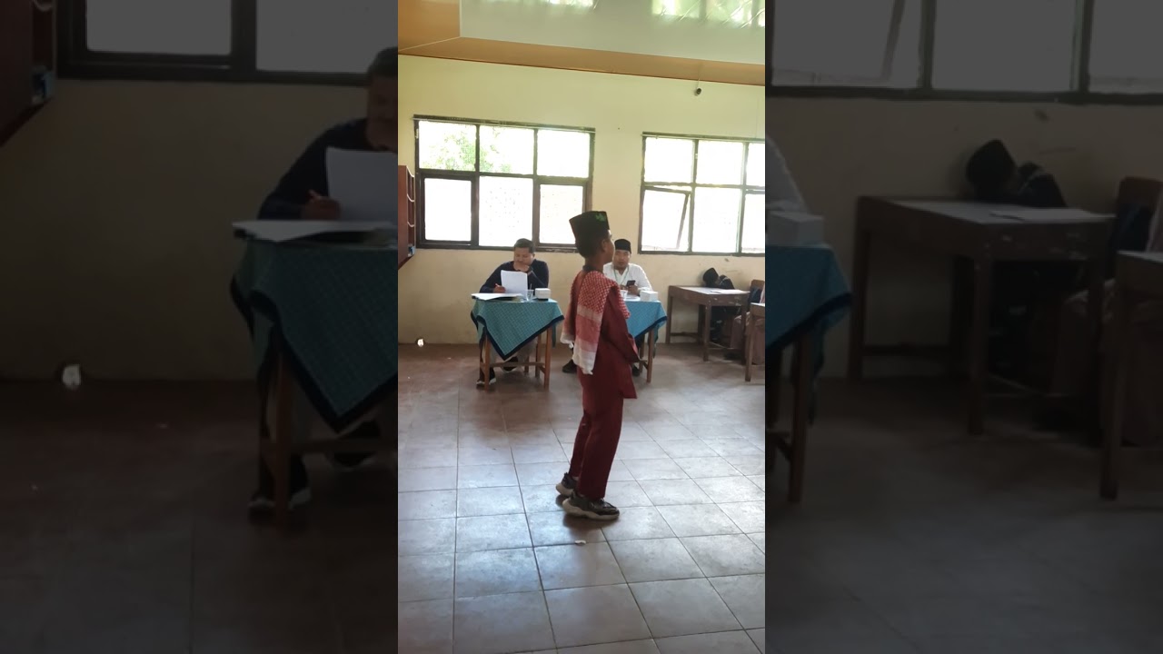 pidato bahasa Arab porseni ~ Mas Fikri Siswa MI Ma'arif Surotrunan 