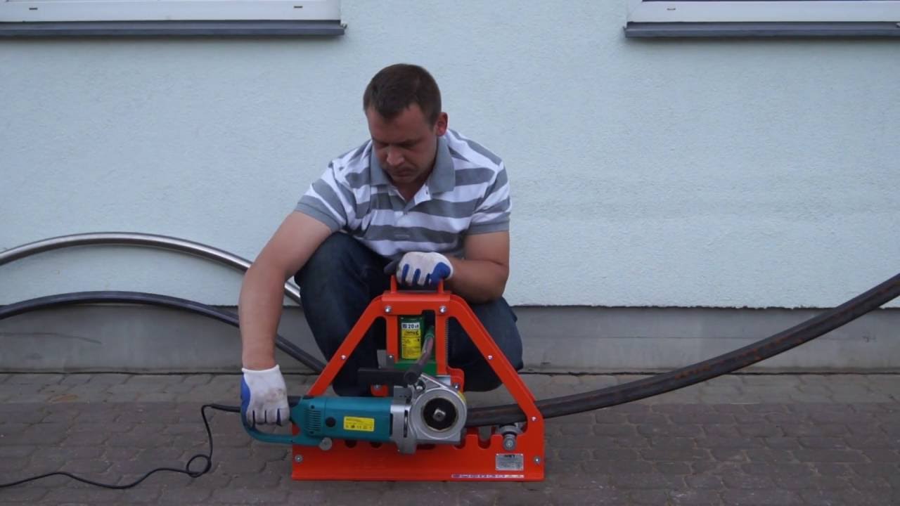 Gięcie i Walcowanie profilu 40x40mm grubosc 4mm - UltraPras - POLSKI PRODUCENT MASZYN DO METALU