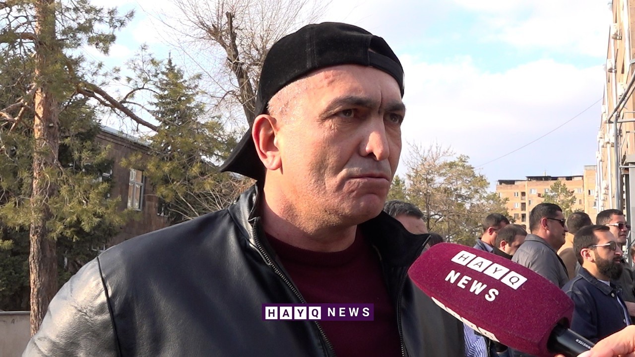 Դուք եք ծախել հայրենիքս, Սյունիքն էլ եք տալիս, Քոչարյանին բան եք ասում,բայց Ալիևը նրա առաջ դողացել ա