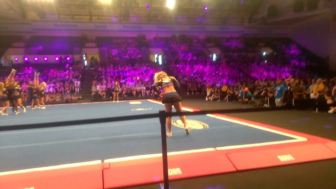 Twist & Shout Diamonds Day 1 Worlds 2018