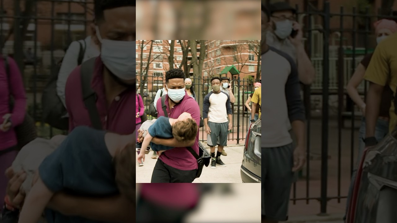 A passing doctor saved the boy's life😨