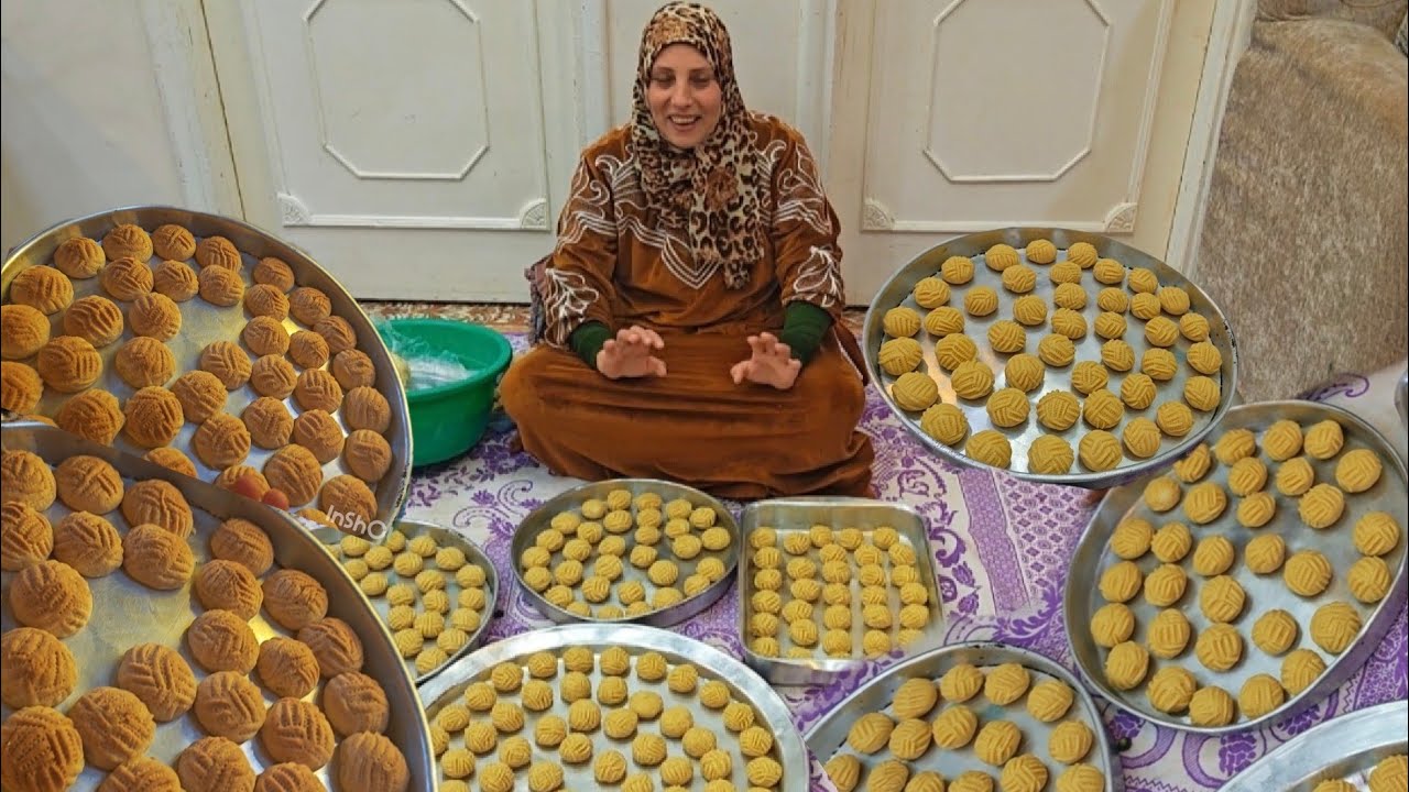 إحنا فى كارنا  مفيش مقارنة 👌كحك العيد الدايب 🥰بمقادير حلوانى مظبوطه ✅بنقشه ثابته بطعم وريحه جنان💖
