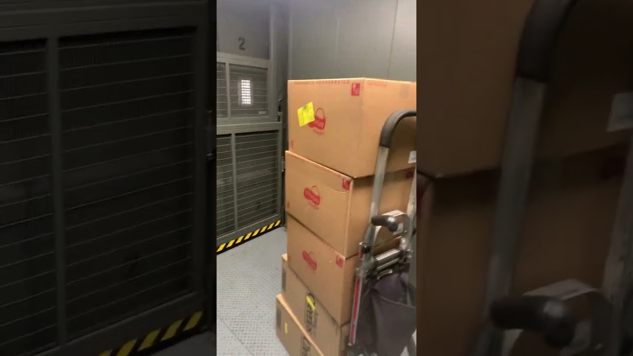 SYSCO DRIVER WITH A ELEVATOR STOP‼️‼️‼️ 