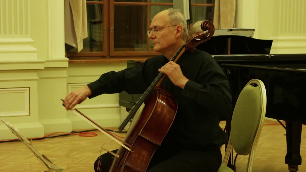 Giovanni Batista Pergolesi: Sinfonia for cello and continuo