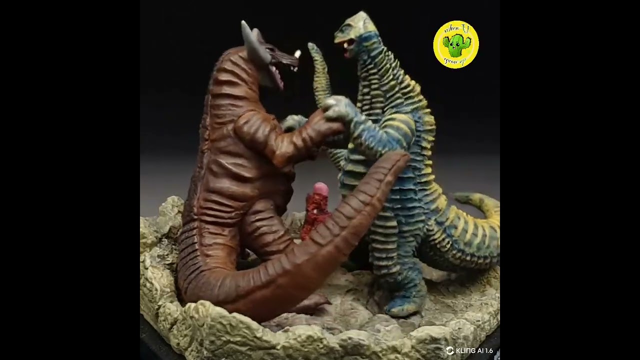 Gomora VS Redking Diorama Sence!! #ultraman #gomora #redking #kaiju #monster #diorama #whenugrowup