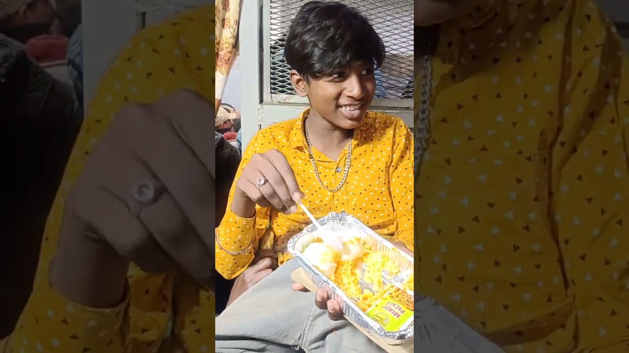 ট্রেনের মধ্যে এত ভি একজন মারা গেছে 😭😭😭😭😭