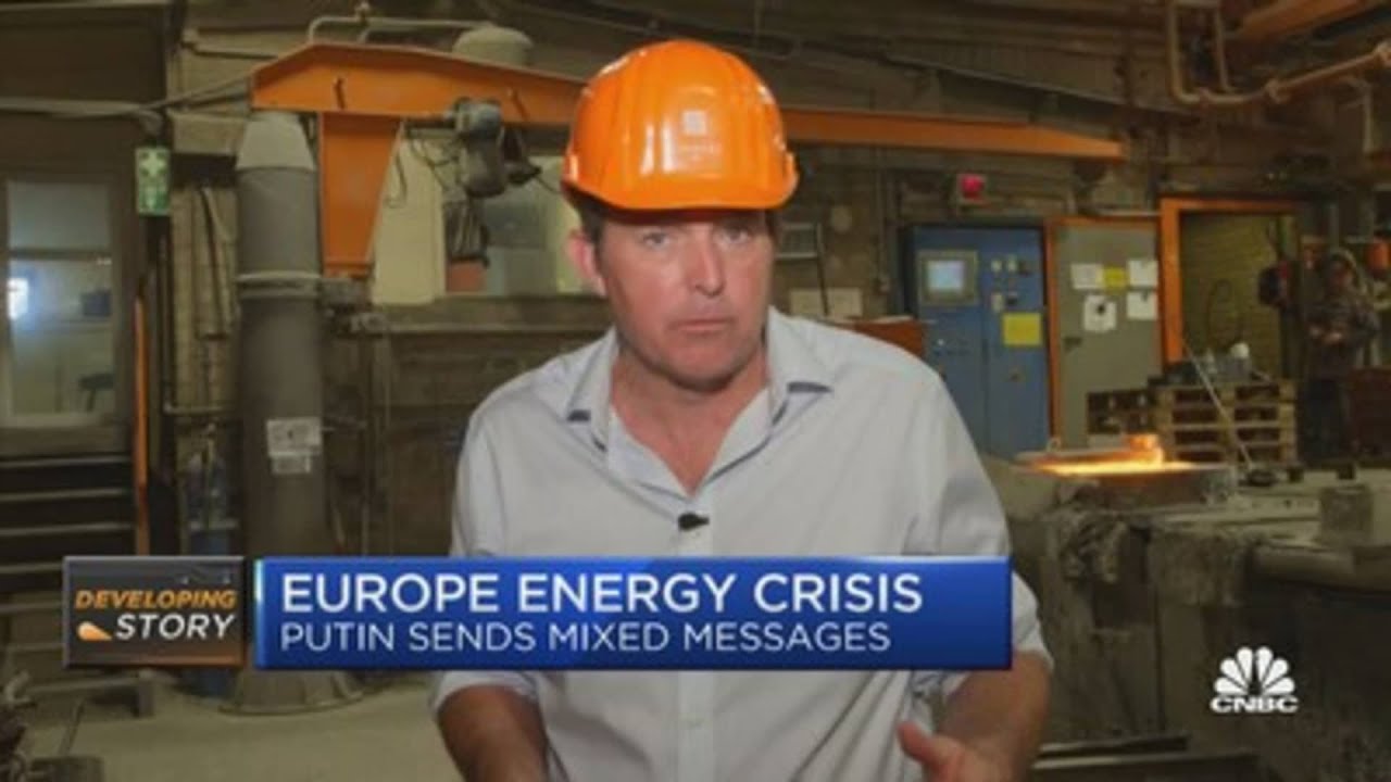 Putin sends mixed messages as Europe deals with energy crisis