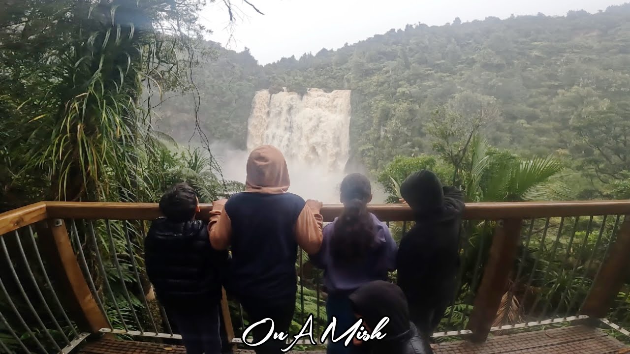 On A Mish (Marokopa Falls)(Piripiri Cave)(Natural Bridge)