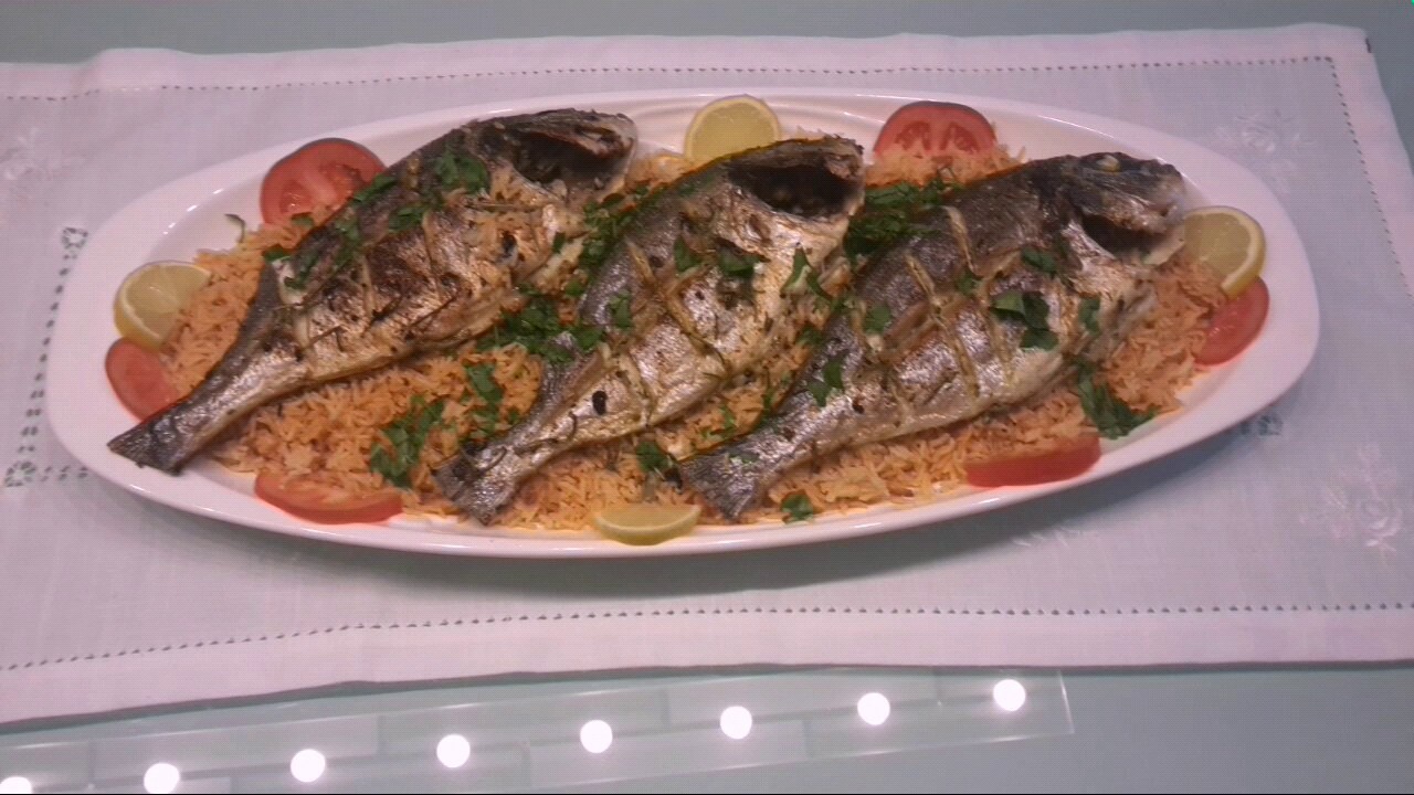سمك مشوي في الفرن جد لذيذ وصحي