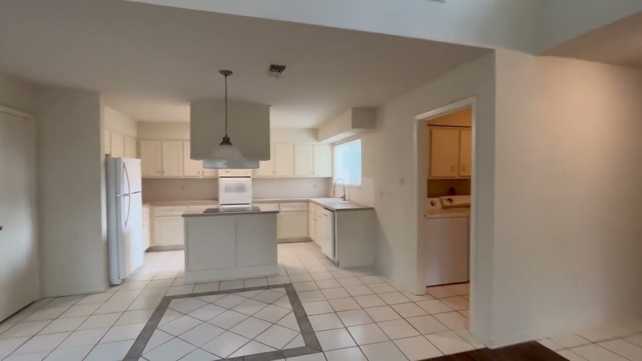 Houston Home For Rent - 3 Bed 2 Bath - by Property Management in Houston
