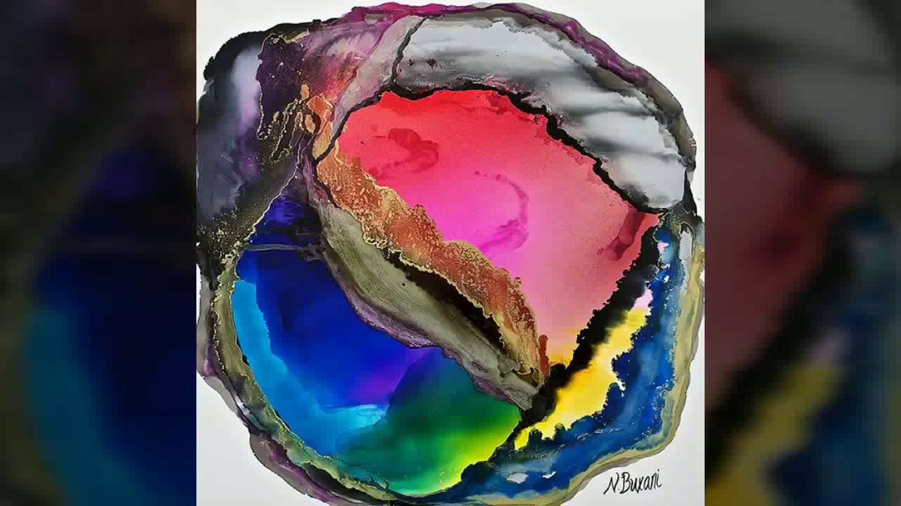 حجر المجوهرات الجميل الأوبال ،  أسعاره وأشكاله وألوانه وقساوته وكثافته للتعرف عليه وتمييزه