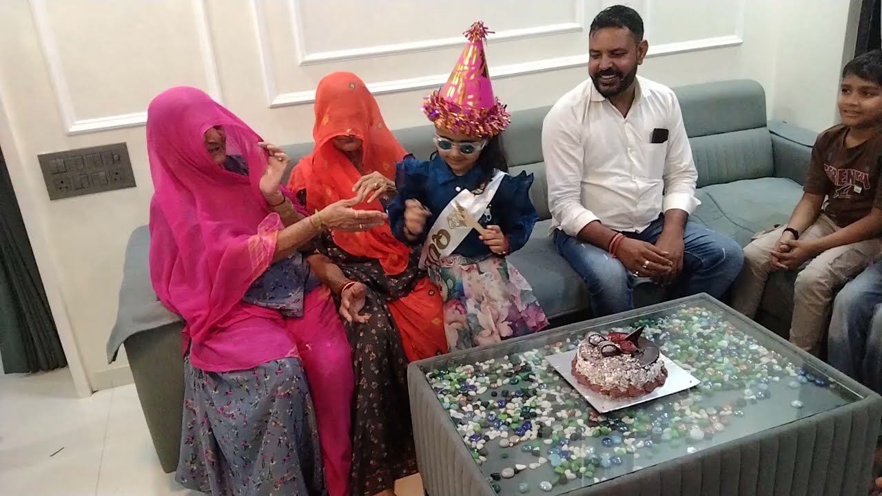 Happy Birthday madhu ji🎂🍫