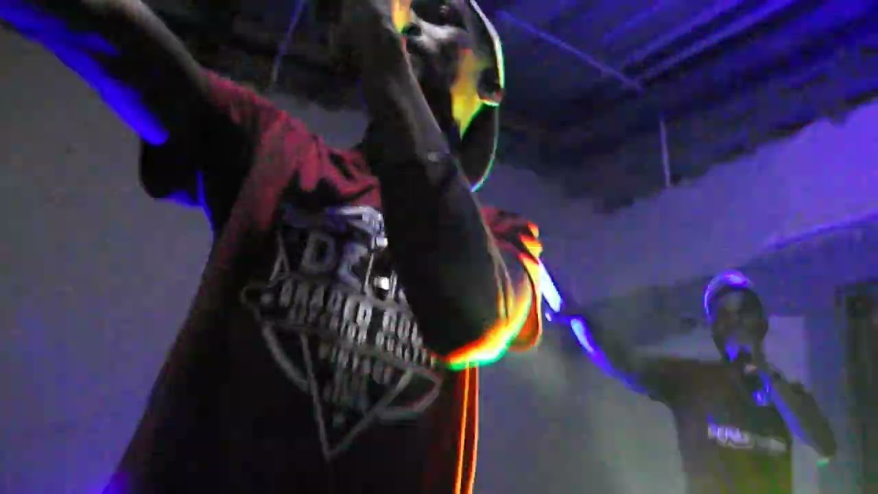 Vusmuzi Maningi & Motive T Performance @vosanco lifestyle# Crazy Tee