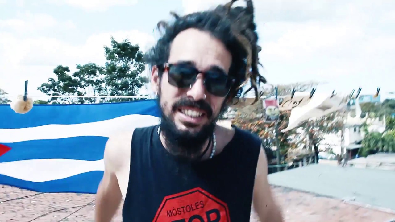 Con la lengua afuera (Video Clip Oficial) Kamankola