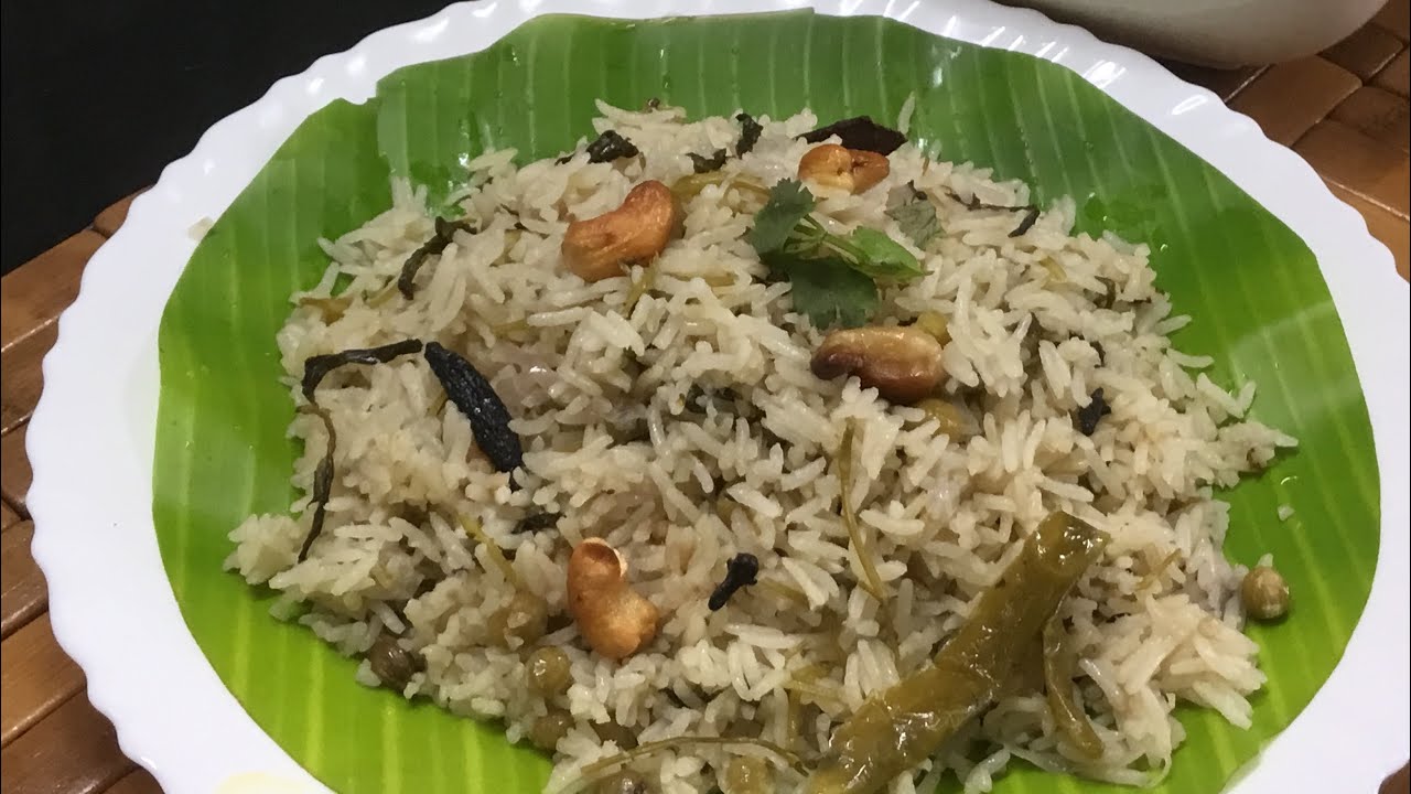 தேங்காய் பால் சாதம் /Thenkai paal sadham/coconutmilk pulav recipe in Tamil/ghee rice recipe in tamil