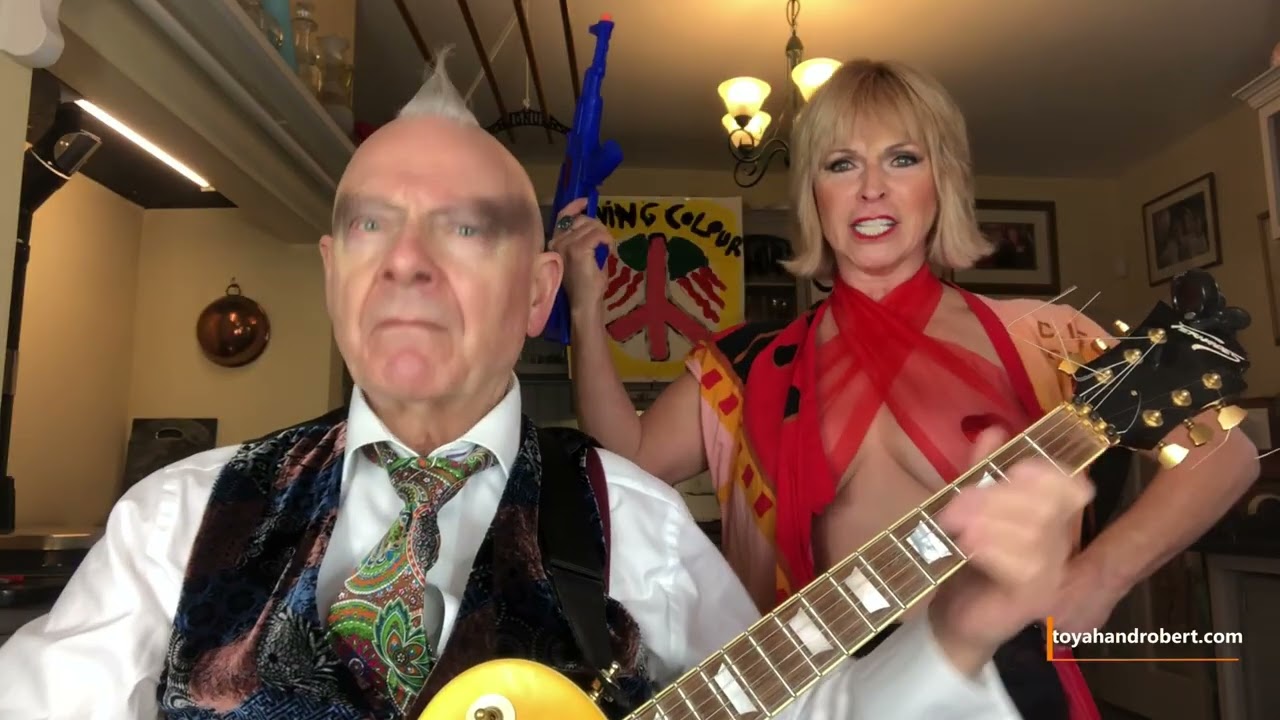 Toyah & Robert's Sunday Lunch: The Cult of Personality