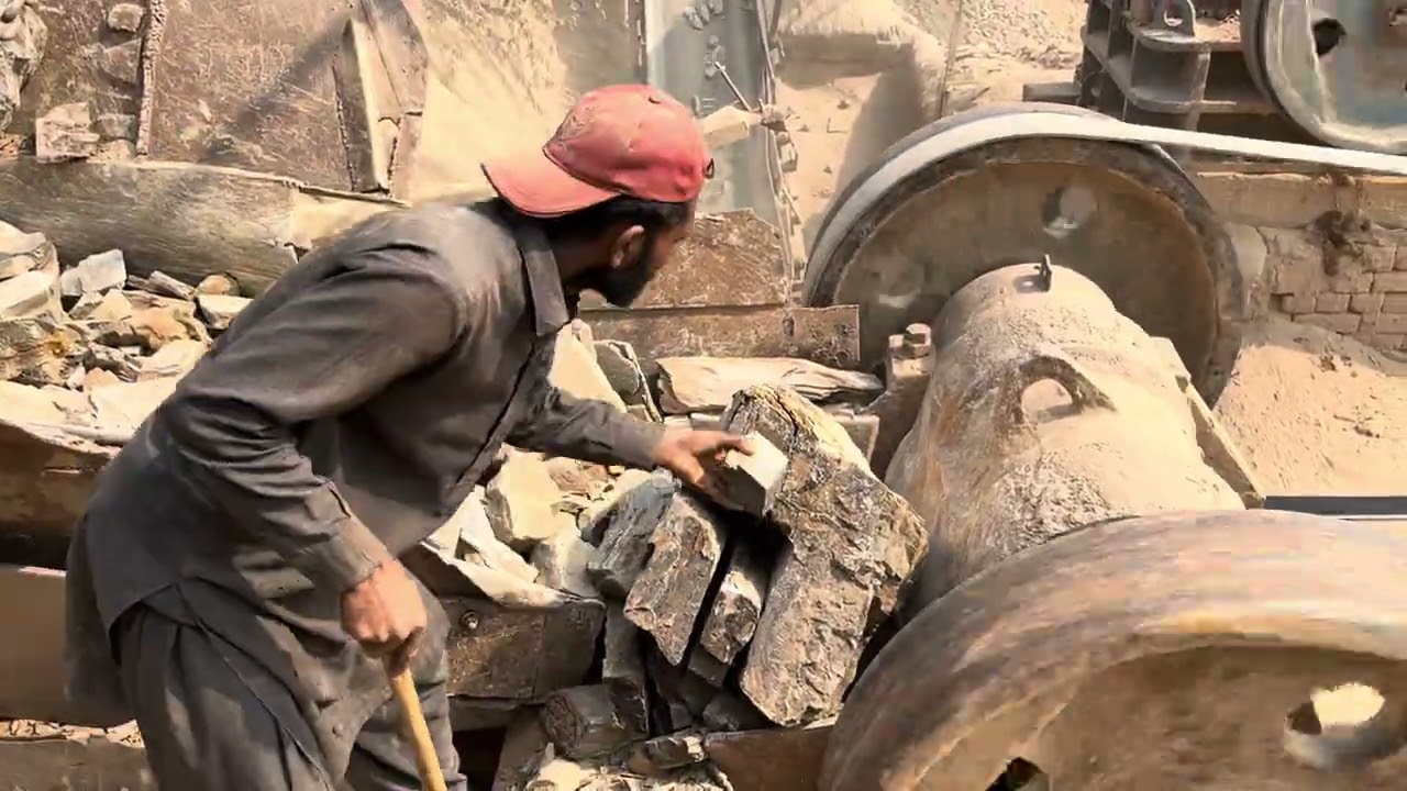 PLAYING with GIANT Rocks!ASMR Rock Quarry CRUSHING Operations-primary Jaw Crusher in Action.