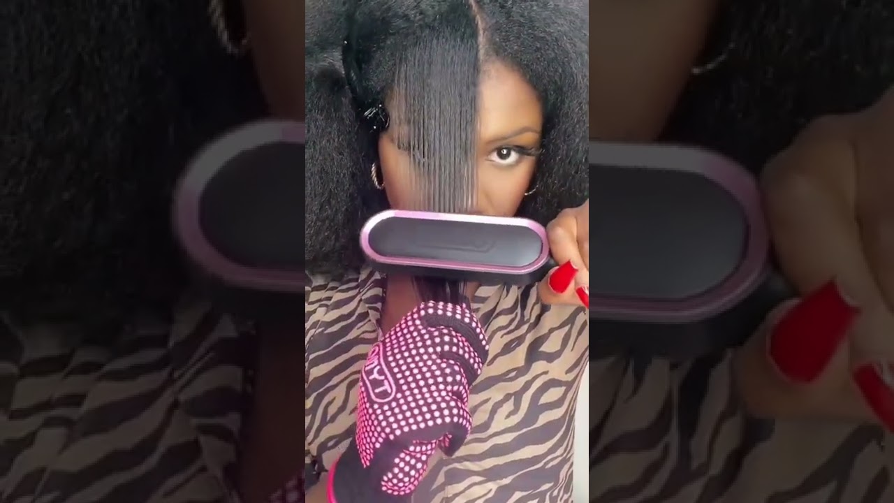 Je lisse mes cheveux afro pour la premi&egrave;re fois en 3 ans !