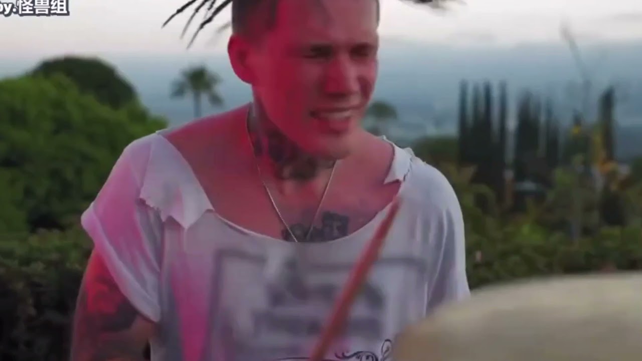 Bloody valentine MGK Featuring Travis barker /Rook