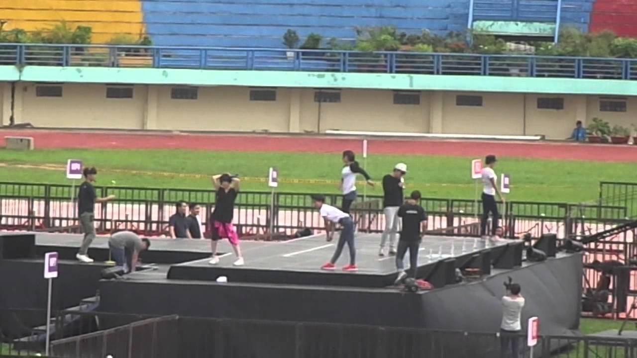 JYJ rehearsal in VietNam - Yoochun
