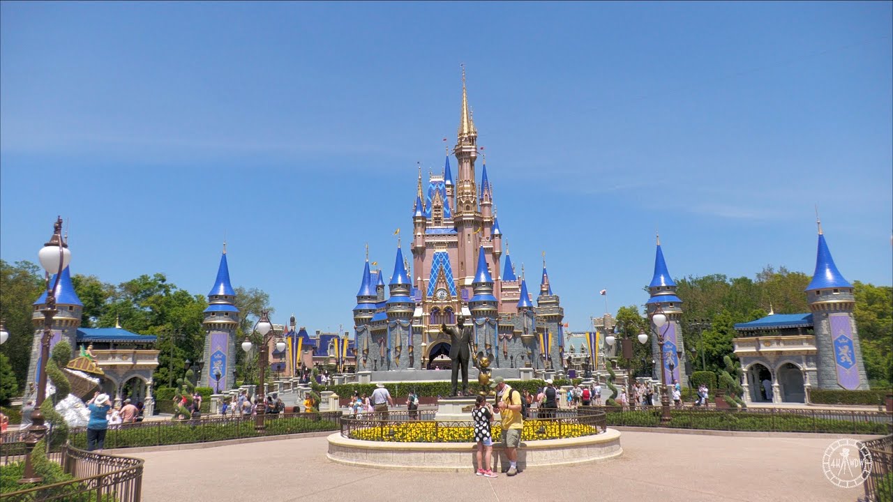 An Afternoon Walk Around Magic Kingdom in 4K | Walt Disney World Orlando Florida April 2021