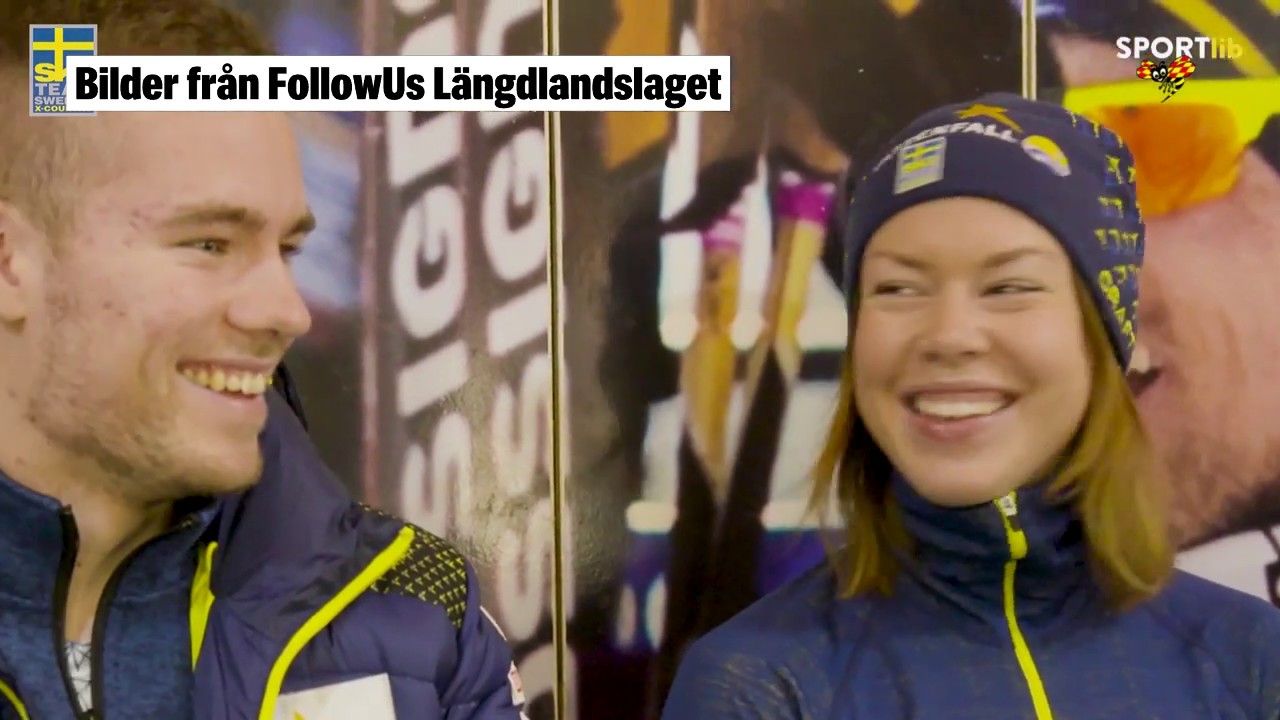 Här firar Charlotte Kalla och Stina Nilsson med champagne