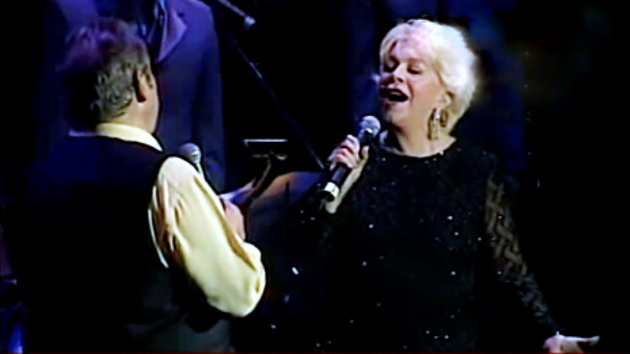 ESTELA RAVAL & ALBERTO CORTEZ ♪ A MIS AMIGOS (Concierto EN UN RINCÓN DEL ALMA) 2002 ♠ Exclusivo