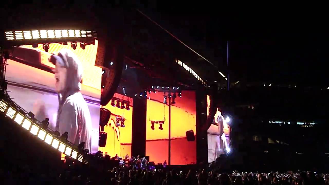 Eminem's Entrance To Yankees Stadium Wont Back Down
