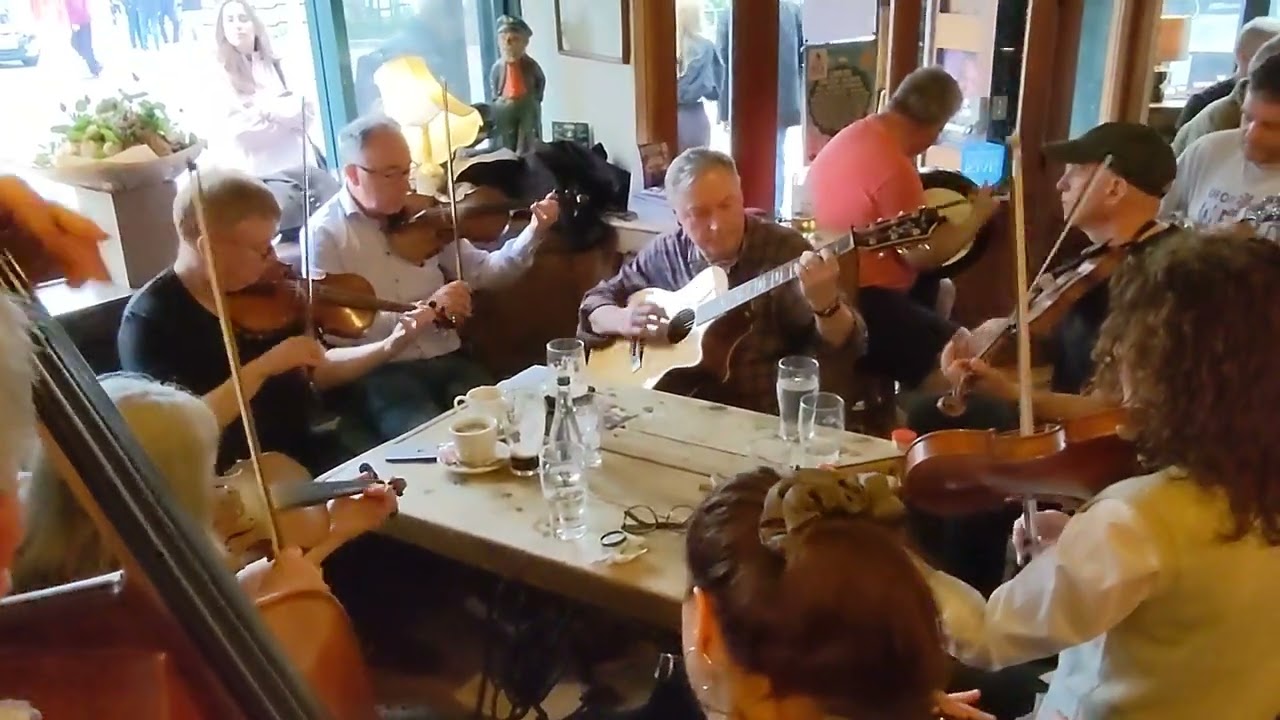 Traditional Irish Pub Session in Galway. April 2025.