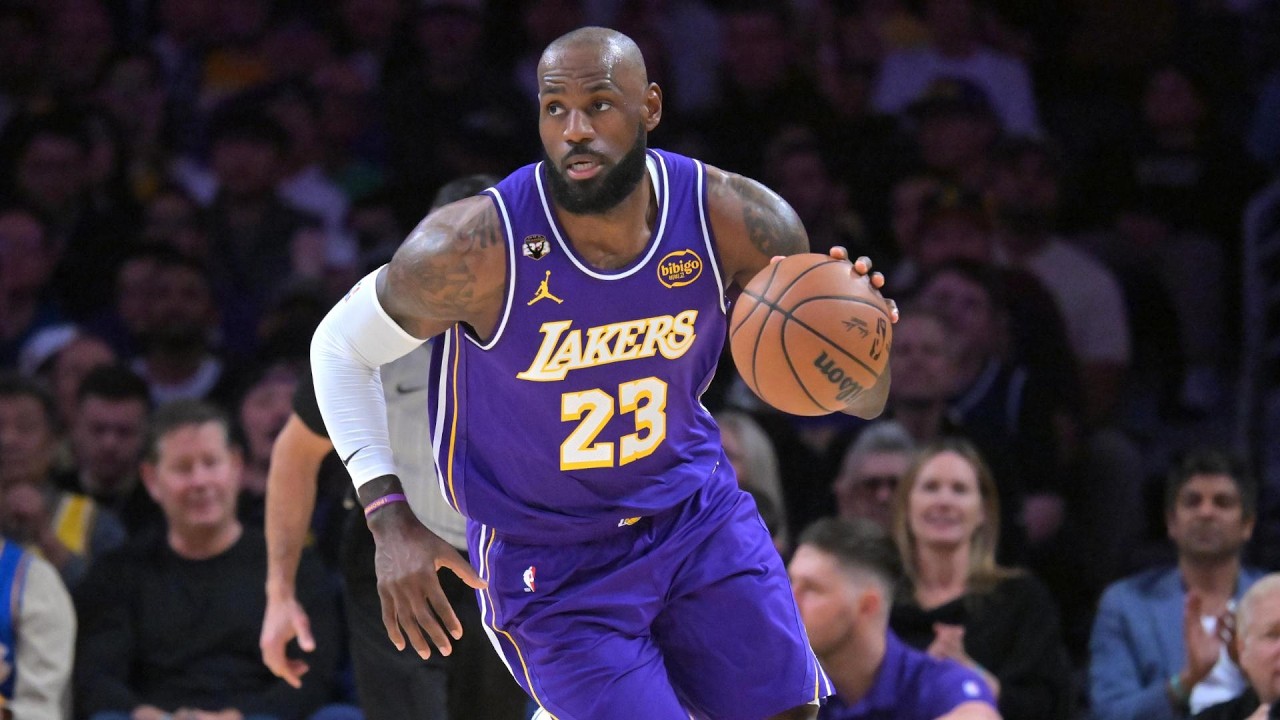 LeBron James leads Lakers past Mavs 124-104 and becomes oldest in NBA history to tally triple-double