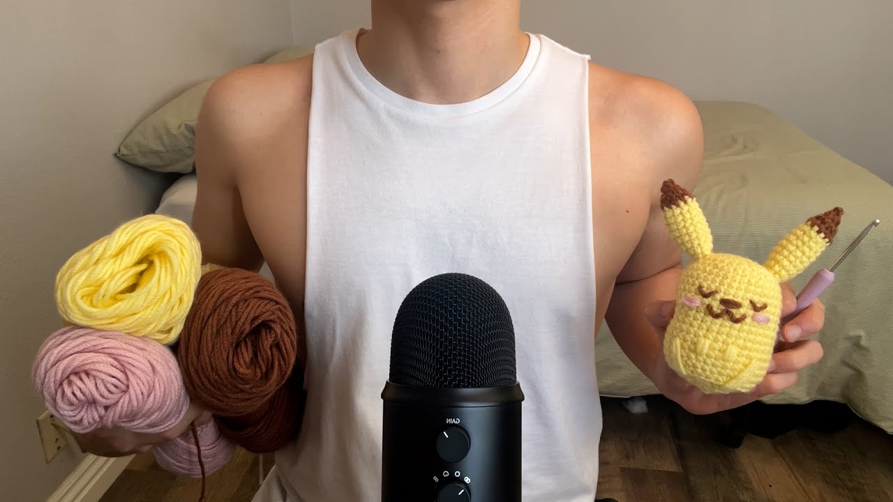 ASMR | Crochet with me...again! (Whispers, inaudible, and fabric sounds)