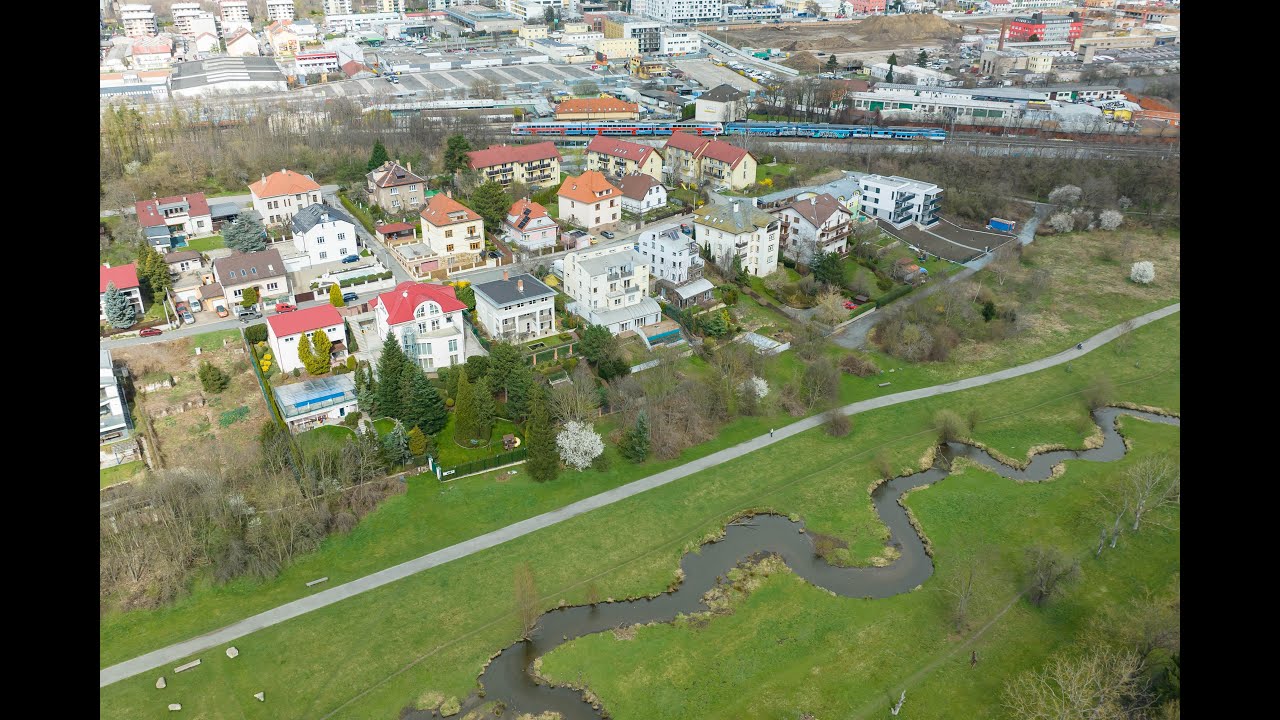 Vícegenerační vila Hrdlořezy