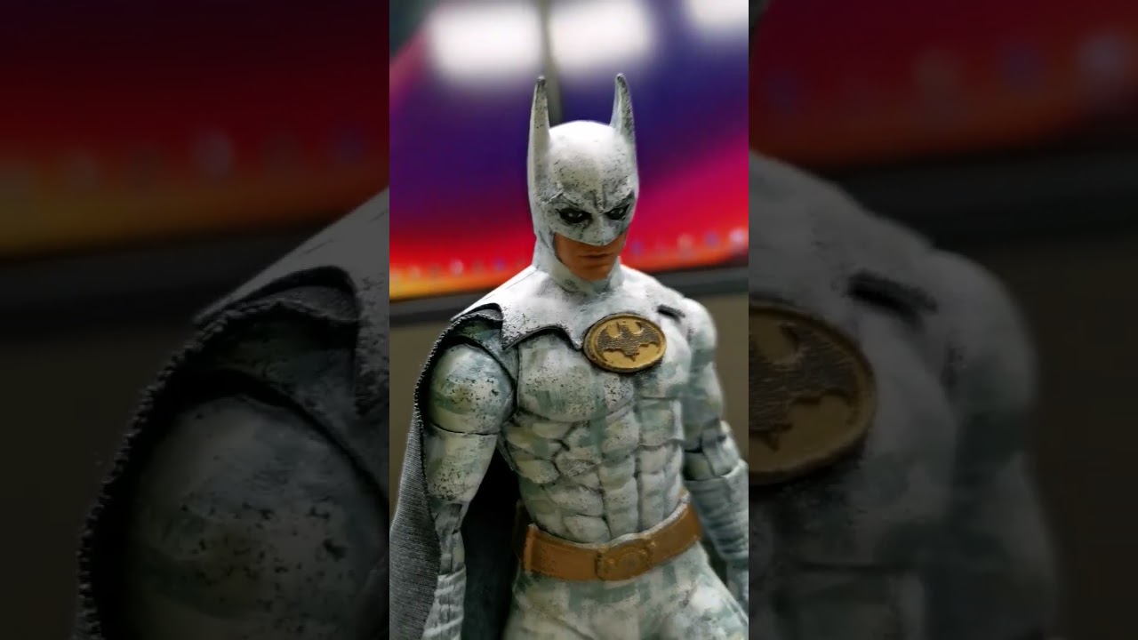 Batmobile 1989 mcfarlane toys gold label custom repaint. 🙏🧿