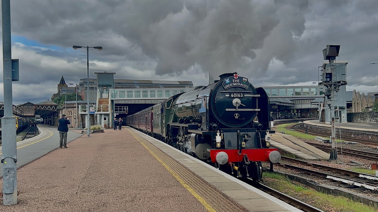 A1 60163 Tornado at Perth Station leading the Great Britain XVII Railtour (02/05/25)