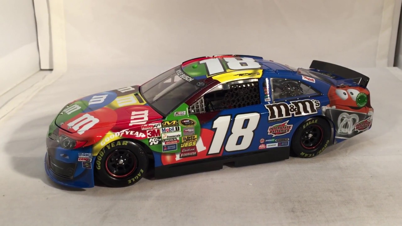 Review: 2014 Kyle Busch #18 M&Ms Pretzel Toyota 1/24 NASCAR Diecast