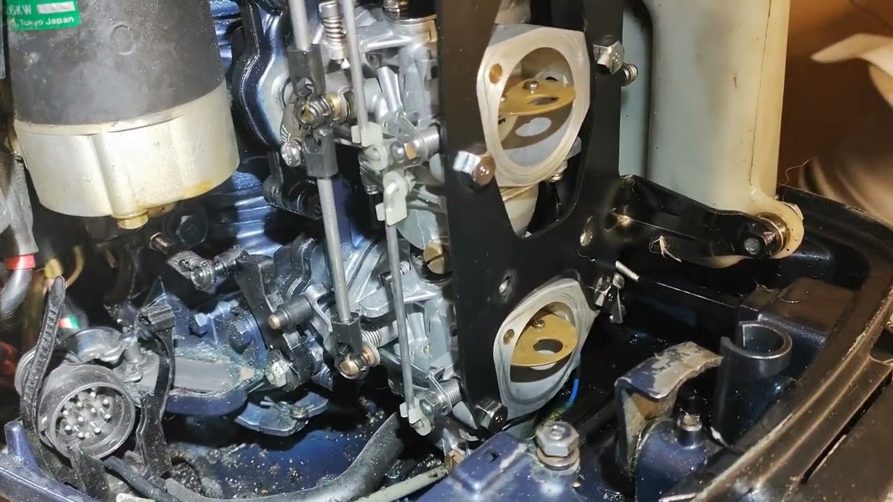 Yamaha 70HP kolmen kaasuttimen säätäminen (seosruuvit ja synkronointi)