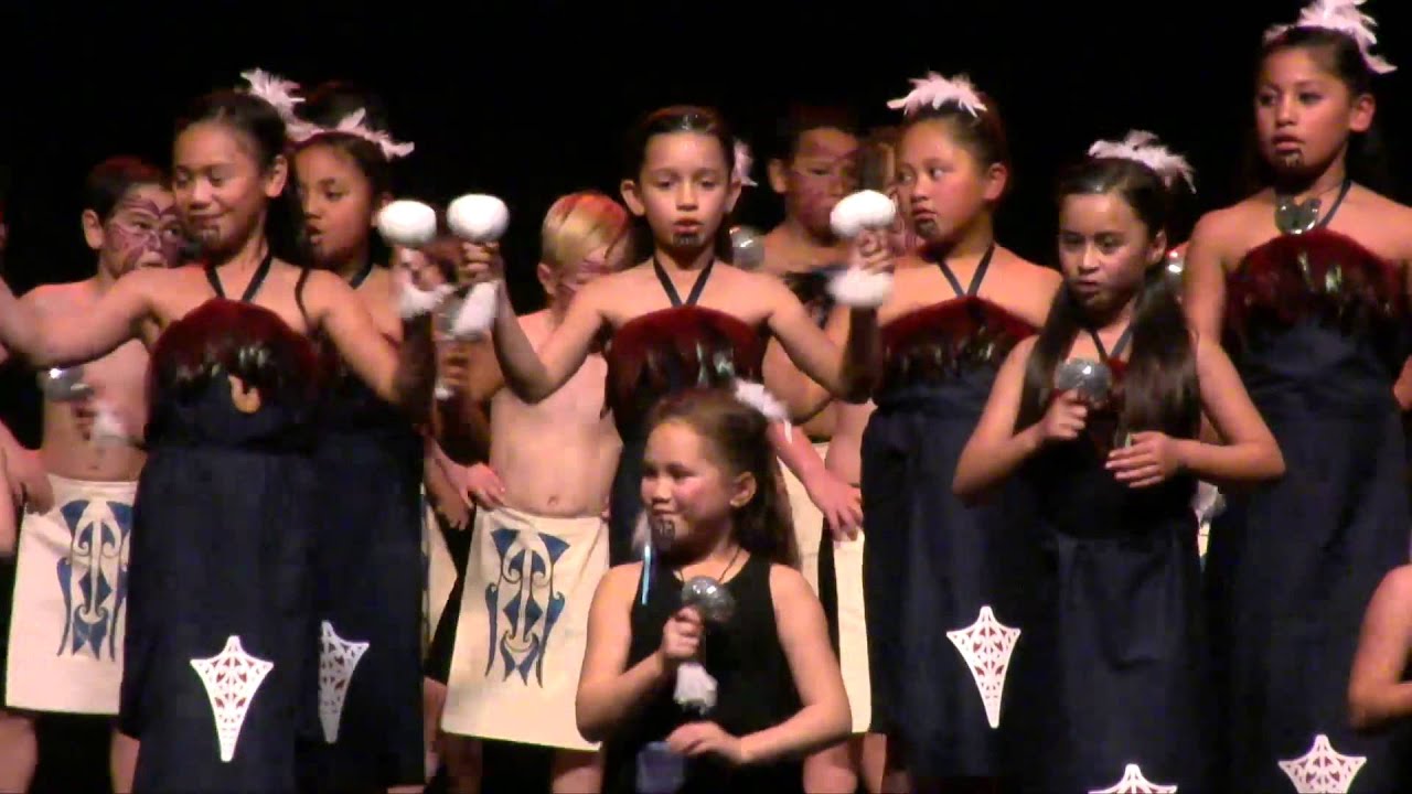 Kapo Kapo 2014 - Te Kura Kaupapa Maori O Porirua - Te Poutokomanawa