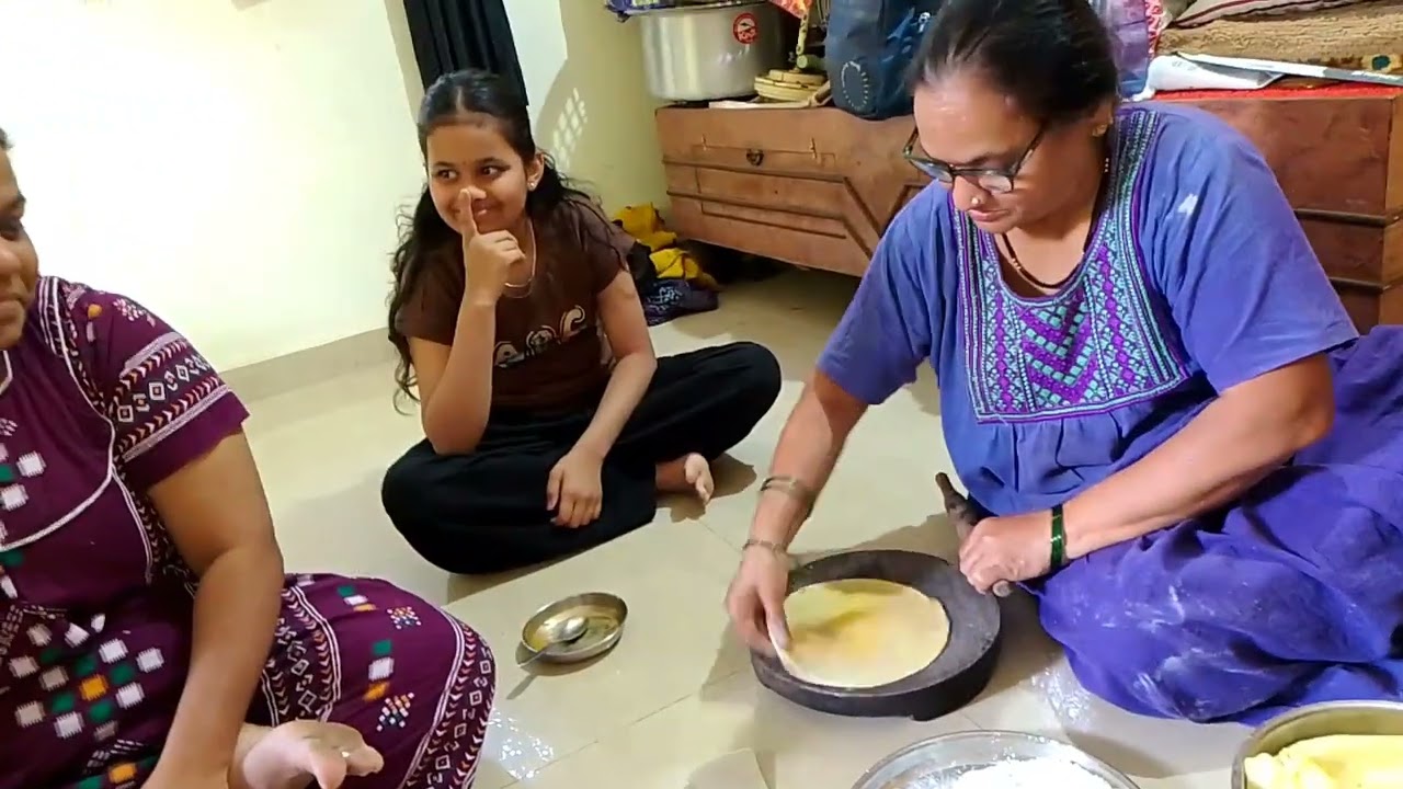 देवीच्या सवासणी चा कार्यक्रम आणि ननंद भावजय  यांची मजा मस्ती part 1 🙂🙂