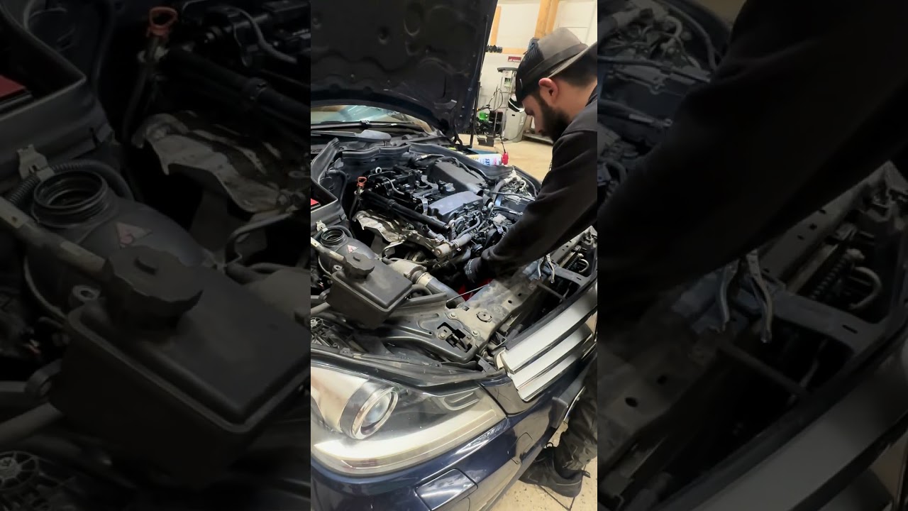 تبديل جنزير الصدر لسيارة Mercedes c200 #mercedes #mekanik #تبديل 