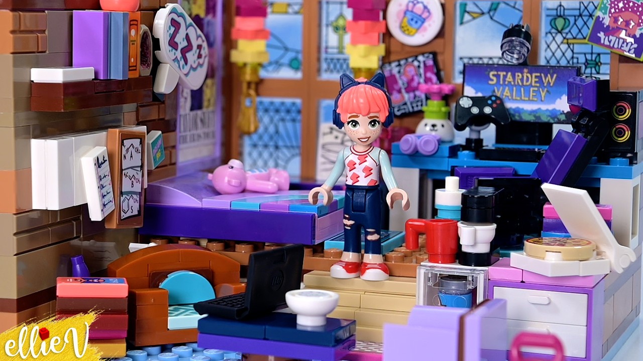 Making a cosy dorm room for Violet, she's off to college! Sophie & Henry Lego custom room build