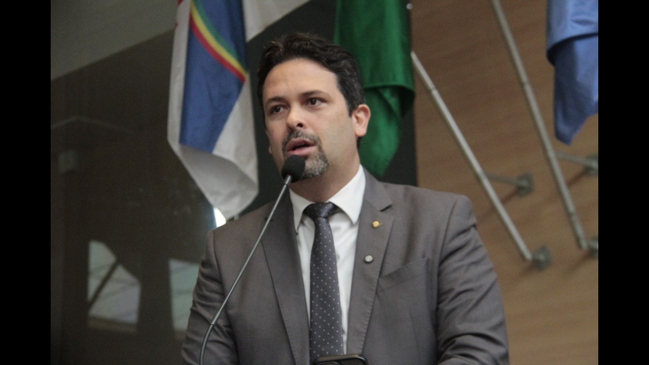 Felipe Alecrim discute requerimentos de Thiago Medina