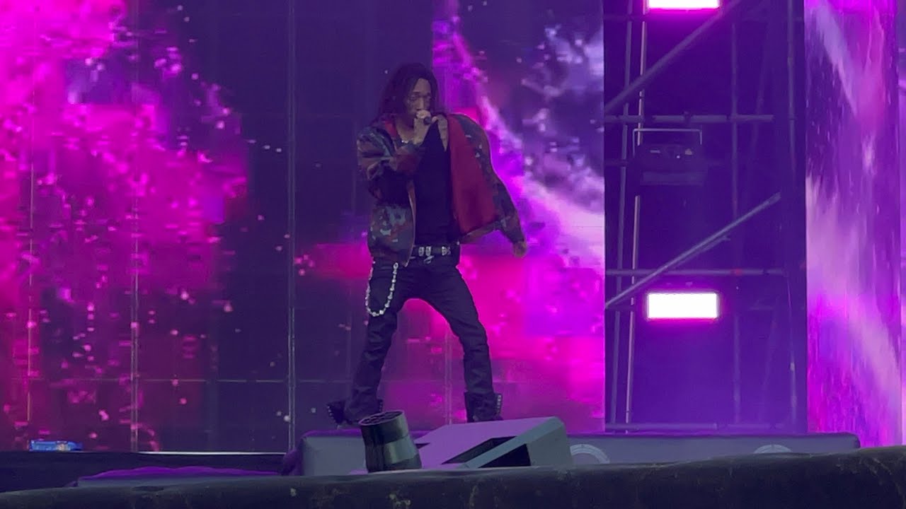 LIL TECCA LIVE @ CLOUT FESTIVAL 