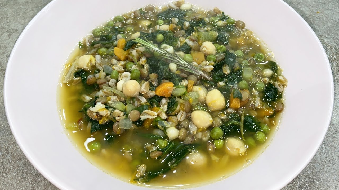 ZUPPA DI FARRO CON LEGUMI E VERDURE