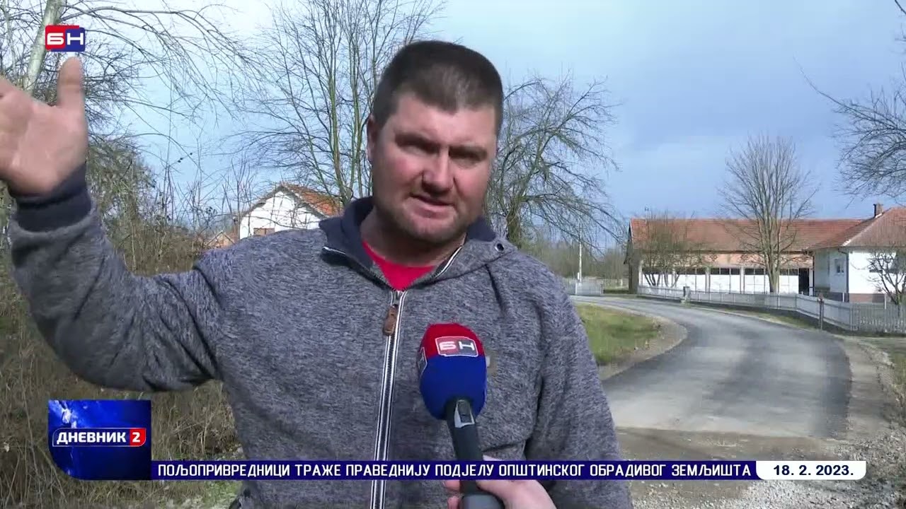 Crnjelovo kod Bijeljine: Asfalt samo do SNSD-ovih kumova, ko ne želi u SNSD, ni šljunka, ni asfalta